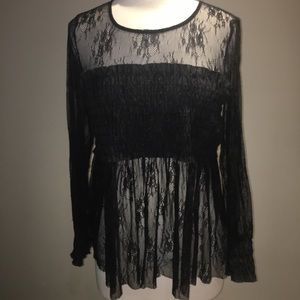 Women’s lace shirt